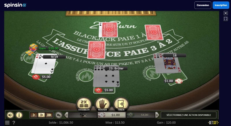 Capture d'écran d'une session de 21 Burn Blackjack sur Spinsino